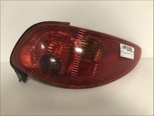 Feu arriere principal droit