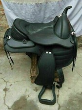 Selle synthétique noire de