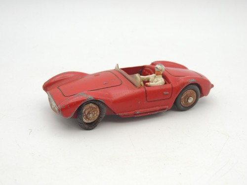 Dinky toys maserati 22a - dinky,