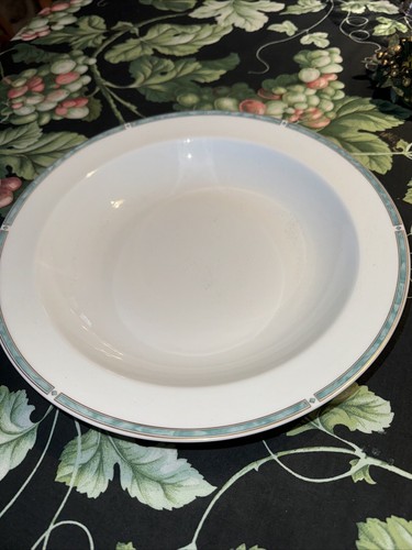 Bernardaud gemme vert 1 plat - vert,