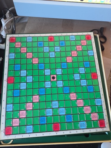 Grand plateau scrabble base - scrabble,