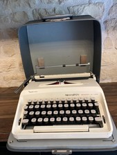 Machine à écrire vintage Remington Monarch De Luxe – avec valise d’origine