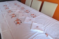 Nappe table brodee main - table,