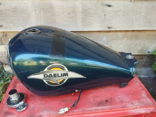 Daelim 125 réservoir - vs,