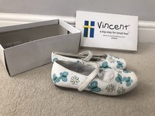 Chaussures blanches fille