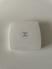 Chanel Blanc Compact B12