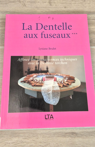 Dentelle aux fuseaux - dentelle,