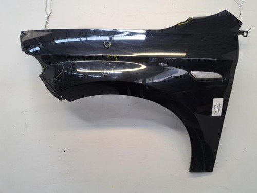 Aile avant gauche - , 2