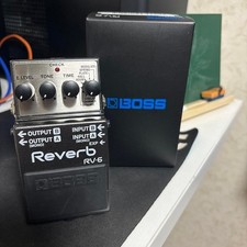 Pédale d'effets Boss RV-6 Digital Delay Reverb pour guitare RV6 d'occasion