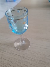 ANCIEN VERRE BLEU CIEL EMAILLE MINIATURE EN CRISTAL