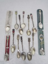 LOT DE 14 CUILLERES DE