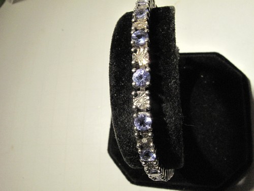 Tanzanite and diamond - ,