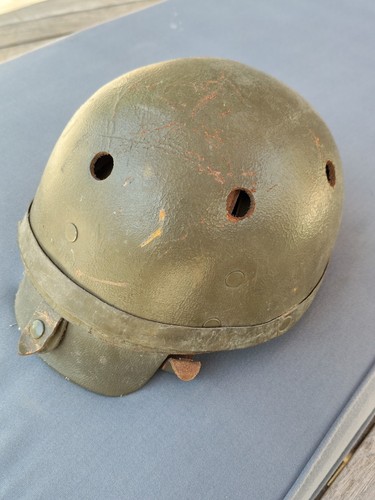 Casque militaire ancien - militaire,