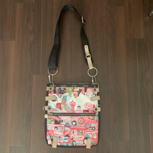 lesportsac