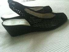 FINEST ALLEGRA- SANDALES -TALONS COMPENSÉS - POINTURE 39,5- ENVOI FRANCE GRATUIT