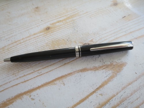 Stylo roller mont blanc - mont,