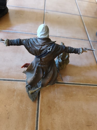 Figurine assassin creed iv - assassin's,