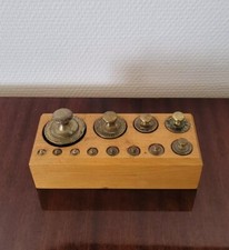 Ancienne Série de 12 Poids en
