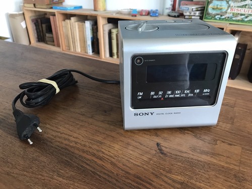 Sony digicube icf c11l - sony, radio