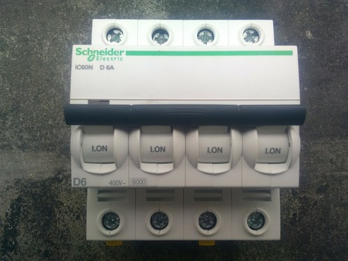 Disjoncteur schneider ic60n - disjoncteur,