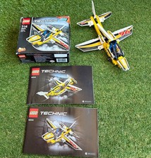 Lego Technic 42044 La L’Avion de chasse acrobatique