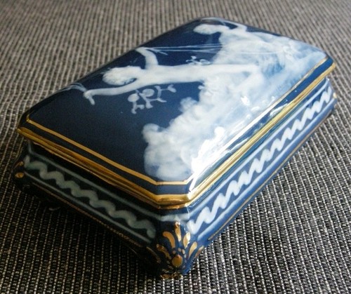 Belle bonbonniere porcelaine - belle,