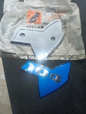 Mobylette Peugeot 104 Décor Droit De Réservoir Peugeot 54209 + Autocollant 54211