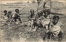 PC TYPES MALGACHES AVANT LE