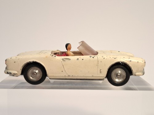 Voiture solido alfa romeo - solido,