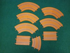 Lot de 8 rails pour circuit de voitures électrique  HOT WHEELS 9 VOLTS