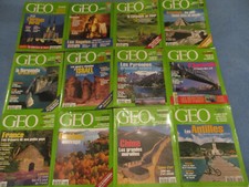 Lot des 12 magazines GEO l'année complète de 2000 des numéros 251 à 262 inclus 