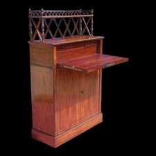 Meuble d'appui bonheur du jour