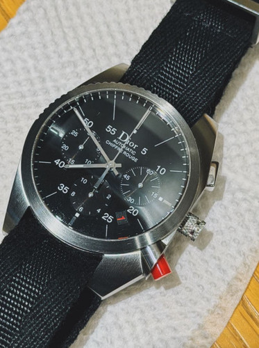 Dior chiffre rouge a02 - chiffre,