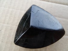 pierre d'obsidienne forme