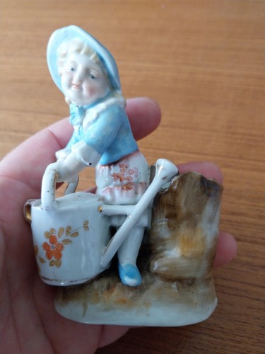 Pyrogene ancien porcelaine - pyrogene, en