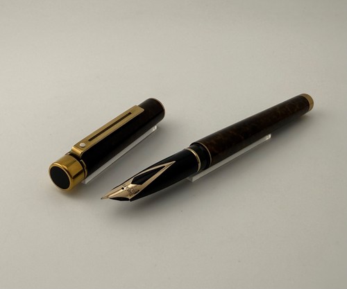 stylo plume sheaffer targa