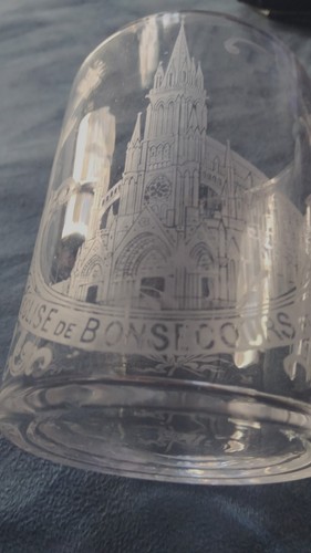 Verre ancien gravé - verre,