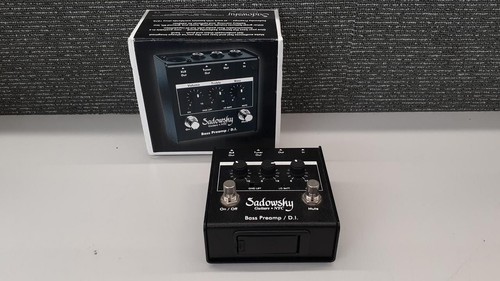 Sadowsky base preamp - base, bass