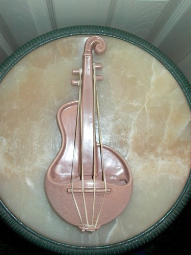 Red wing violin wall pocket - wing,