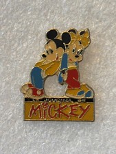 pin's le journal de mickey pin minnie souris mouse oreille lapel signé Disney
