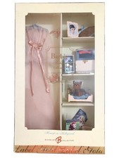 Barbie Silkstone Honey in Hollywood Fashion NRFB Outfit
