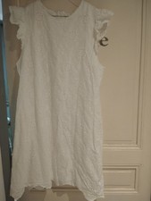 Robe blanche droite de