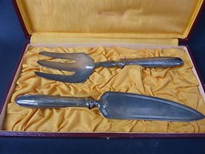 COFFRET COUTEAU ET PELLE A