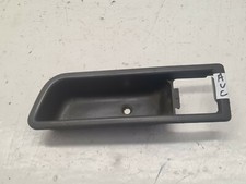 Contour poignée intérieur avant conducteur pour renault super 5 essence 1995