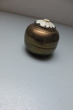 ancienne boite en laiton et