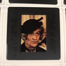 L’AILE OU LA CUISSE - LOUIS DE FUNES , COLUCHE - DIAPOSITIVE DE PRESSE - SLIDE