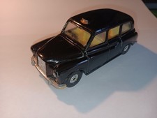 corgi taxi austin london ( jouet ancien en bon état )