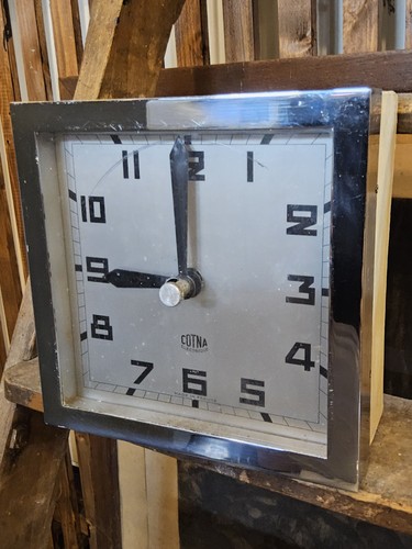 Ancienne horloge usine - horloge, /