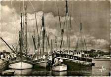 29 . CONCARNEAU .. LE PORT DE