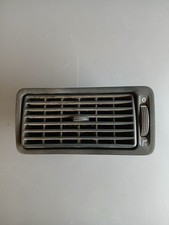 Volkswagen Golf 4 / Grille de